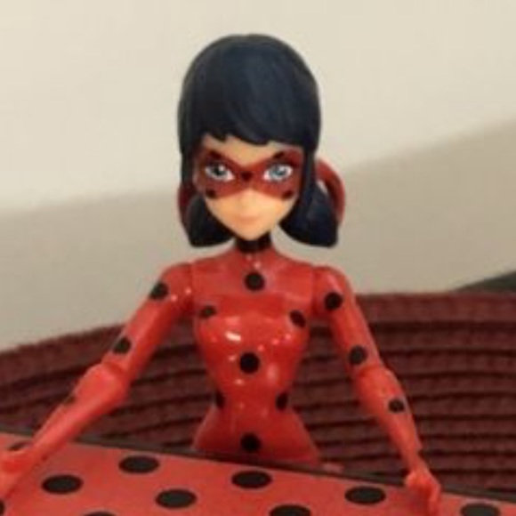 Meet your Posher, Amy - Picture 1 of 1